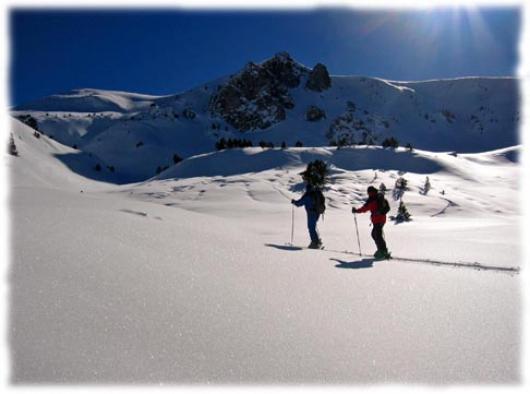 Sur la trace des lacs d'altitude Sortie ski de rando encadree par guide de haute montagne