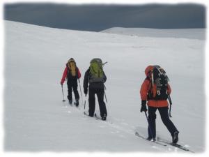 En direction du Lac de Guéry Randonnée nordique en Auvergne autour du Sancy